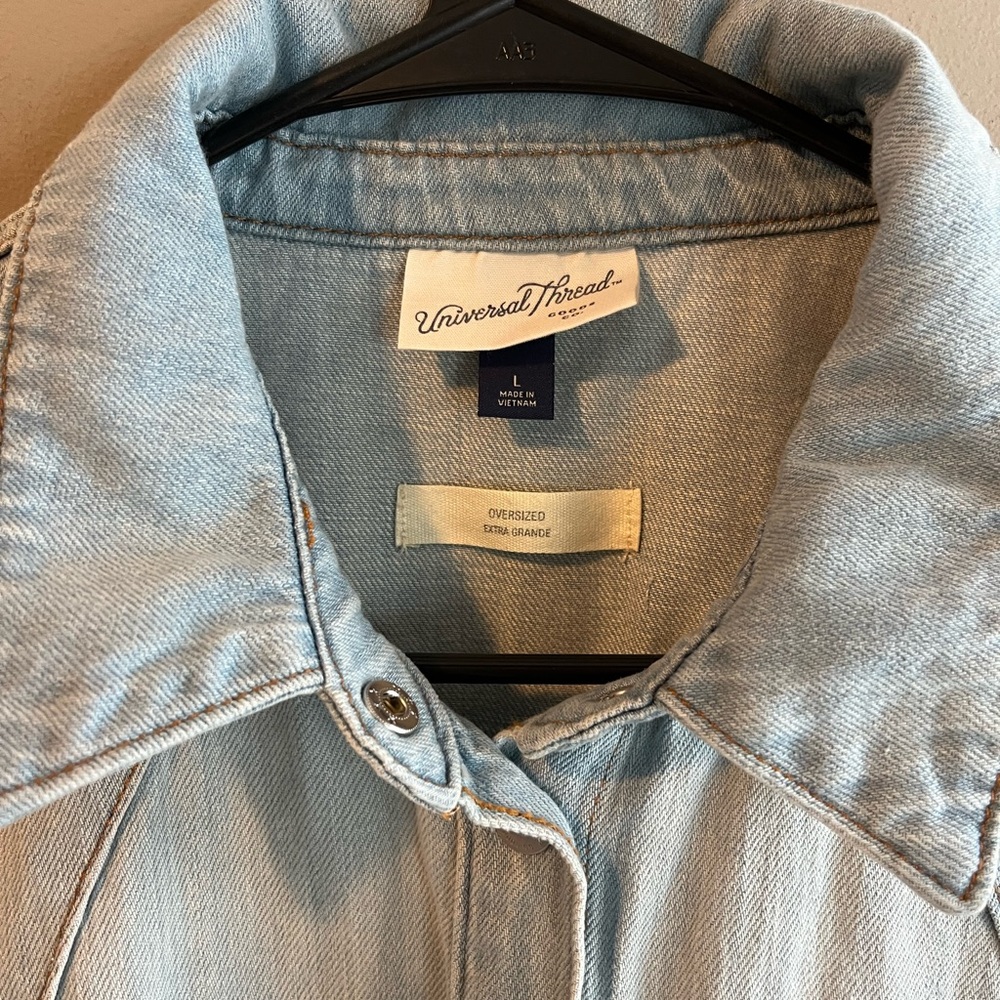 Universal Thread Light Blue Denim Shirt Celestial Western Stars Large - Picture 4 of 13